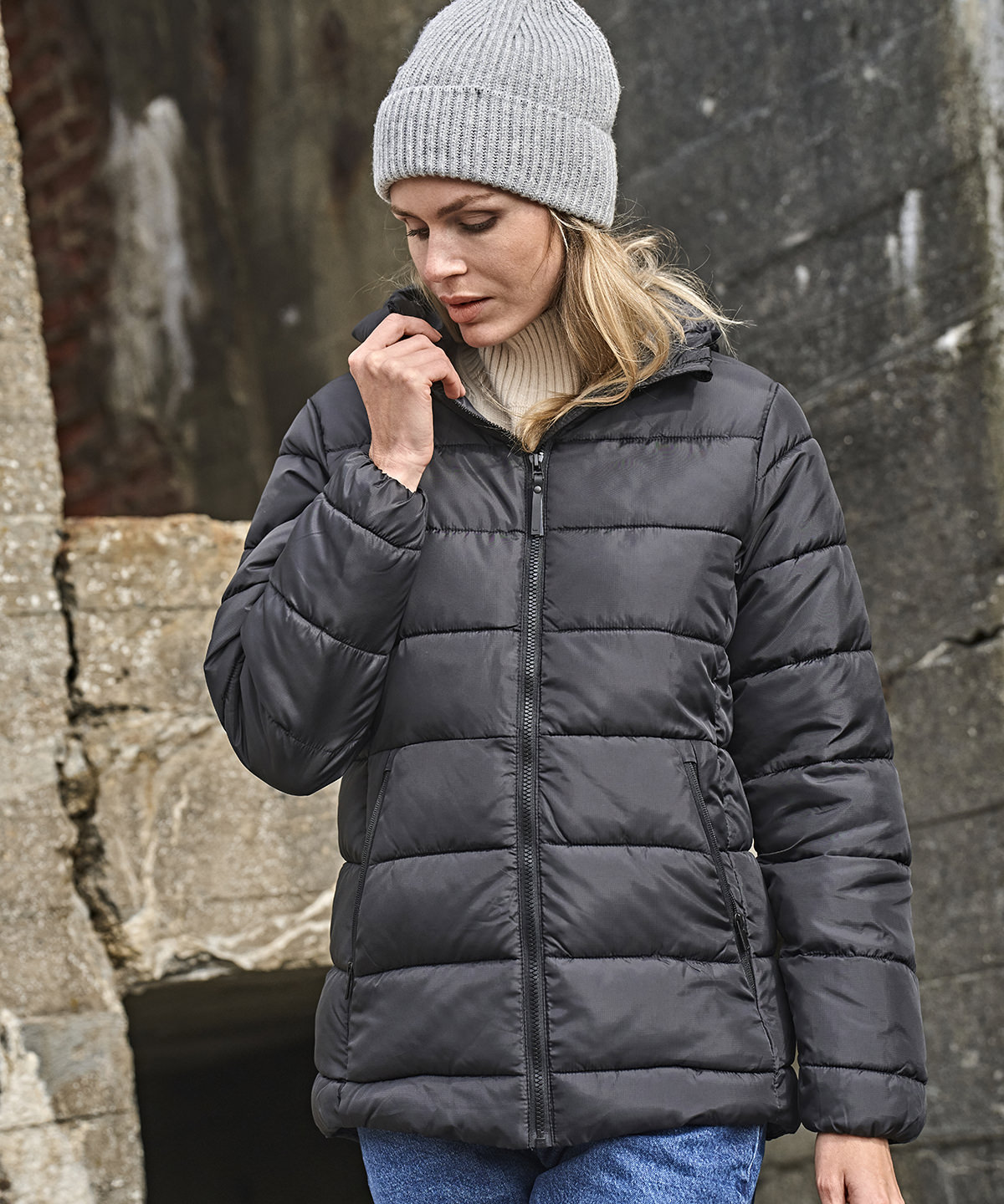 Womens lite hooded jacket (9647)